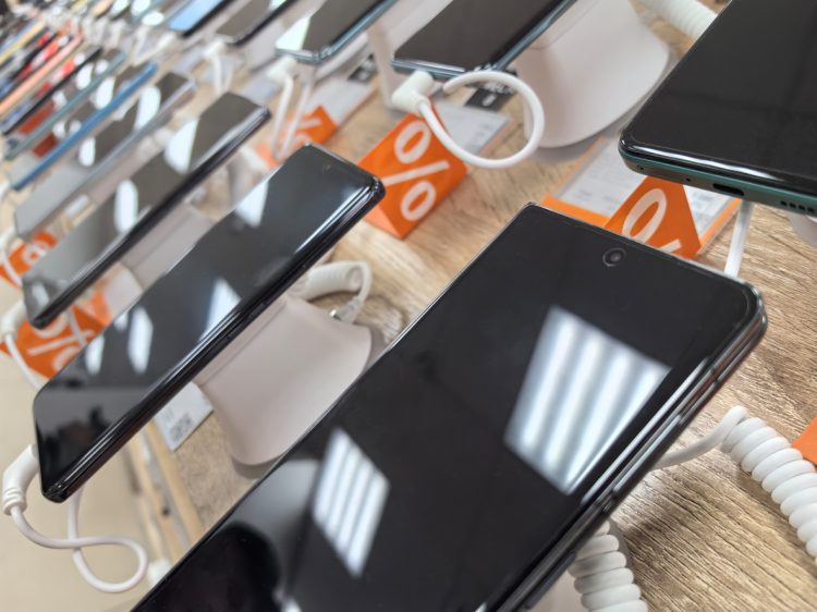 Mostrador comercial de venta de telefons mòbils